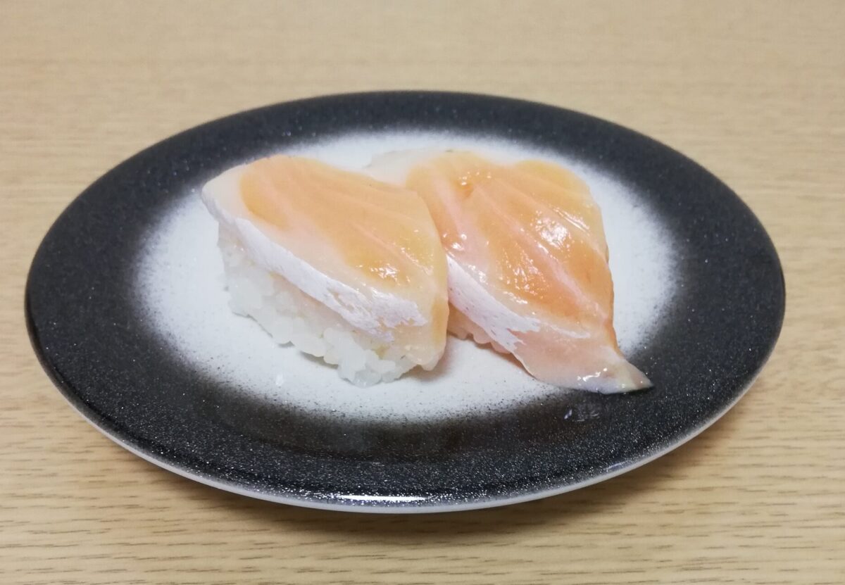 はま寿司の100円2貫 大とろサーモン を食べた感想 21年4月購入 スシメシ